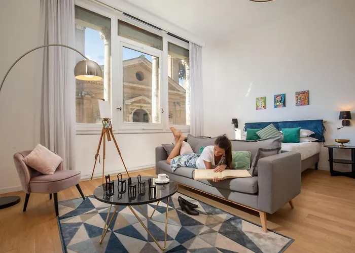 Margutta Diy Art Apartment *